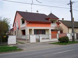 Anikó Apartman