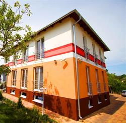 RIVIÉRA APARTMANHÁZ