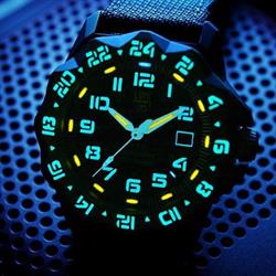 Luminox órák