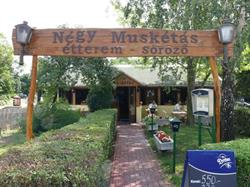 Négy Muskétás Étterem