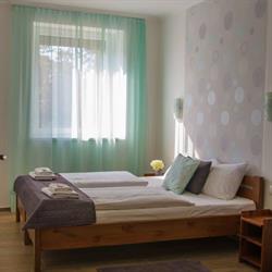 Aqualiget-Apartmanház