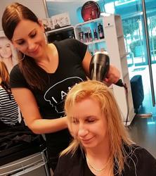 Cut & Care Fodrászat