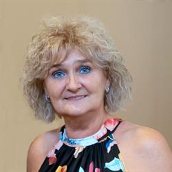 Szemes Gabi - Gyógy- és gyógyító pedikűr