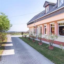 Kilátó Bisztró és Vendégház