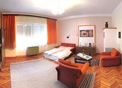 Hajnal Apartman - Gyula