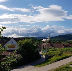 Pincedombi Vendégház Cserépfalu