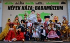 A Népek Háza Babamúzeum lakóinak egy része