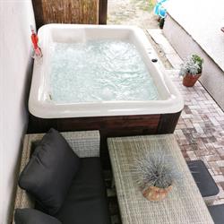 Á-B Apartman Gyula