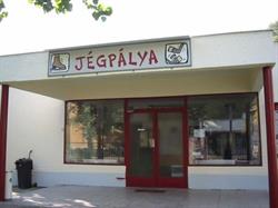 Lobogó Jégcsarnok