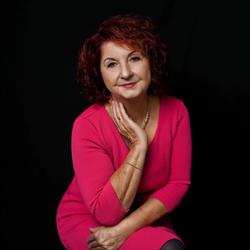 KLÁRA KOLLEKCIÓ NŐI DIVATÁRU