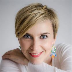 Heidecker Mária kozmetikus