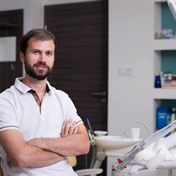 Csősz Dental