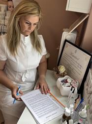 Csarnai Erika - diplomás szakoktató, kozmetikus mester - Ideal Skin Kozmetika