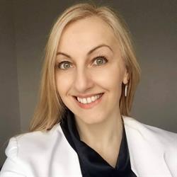 Horváth Henrietta - Üzleti angol magántanár Debrecenben és online; Coach