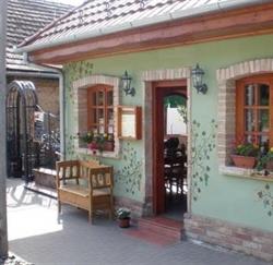 Sasfészek Étterem és Pizzéria
