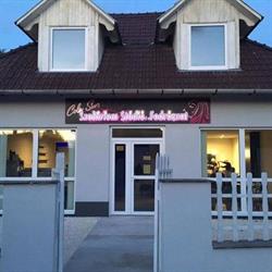 Sun & Beauty Szolárium Stúdió és Fodrászat