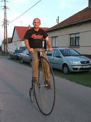 Kisapáti-Velo,Penny Farthing building