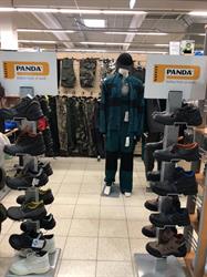 Munka és Vadászruházati üzlet