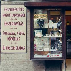 Hollán Ernő utcai ékszerbolt