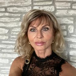 Dr. Erős Erika