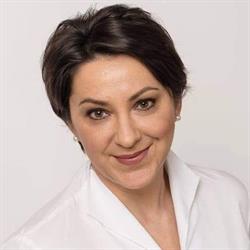 Dr. FORI Hajnal ügyvéd és mediátor