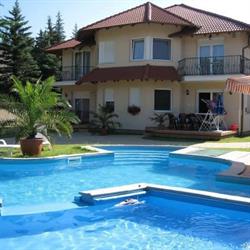 Happy Residences - medencés apartmanok Siófok