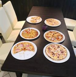 DeJÓ Live Bár És Pizzéria