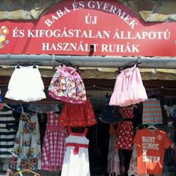 Baba- és gyermekruha üzlet