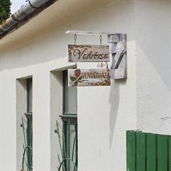 Vadrózsa Vendégház Rácalmás
