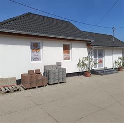 CZUBORA-TÜZÉP KFT.