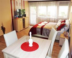 Kiadó Gunarasi Szállás - Barbara Apartman
