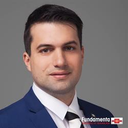 Kovács Attila Fundamenta Személyi Bankár