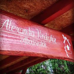 Alexandra Vendégház