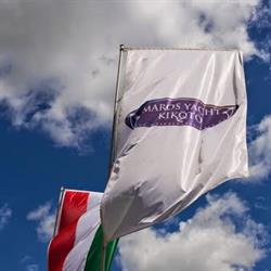 Maros Yacht Kikötő