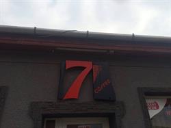 Piros 7-es