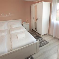 PÁVA Apartmanok - Berekfürdő