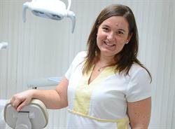 Dr. Kozák Lili, fogorvos