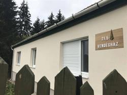21 és fél fenyő Vendégház