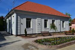 Balatonszárszó - Községi Könyvtár