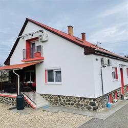 TLanna Apartman