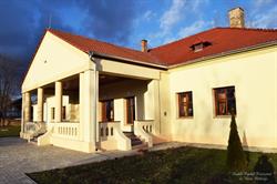 Hudák Család Kéziszövő és Varró Műhelye
