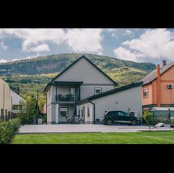 Béke Apartmanház