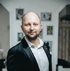 Hajdara Tamás fodrász