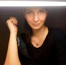 Alma Kovács Nail Art