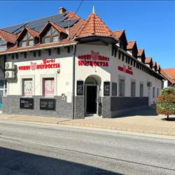 NORBI SARKI HÚSBOLTJA