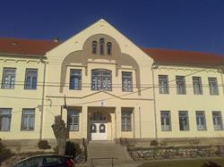 Iskola