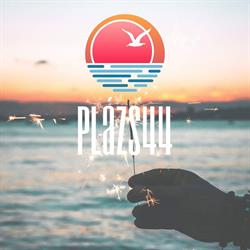 Plázs44
