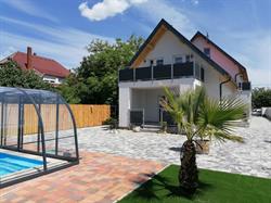 U8 apartmanház