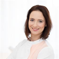 Zen Cosmetics by Borbély-Szoják Zsanett, Adrienne Feller szépségterapeuta