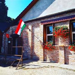 Hársfa Söröző és Lottózó
